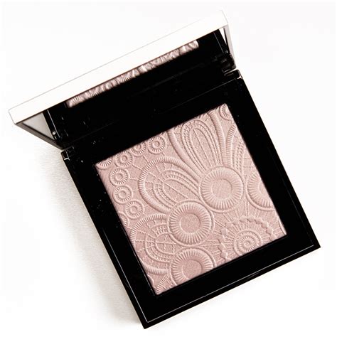 burberry highlighter pink pearl|Burberry No. 03 Pink Pearl Fresh Glow Highlighter Review.